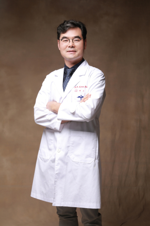 [관절클리닉] 신경 압박으로 생기는 팔 저림, 프롤로 치료로 회복