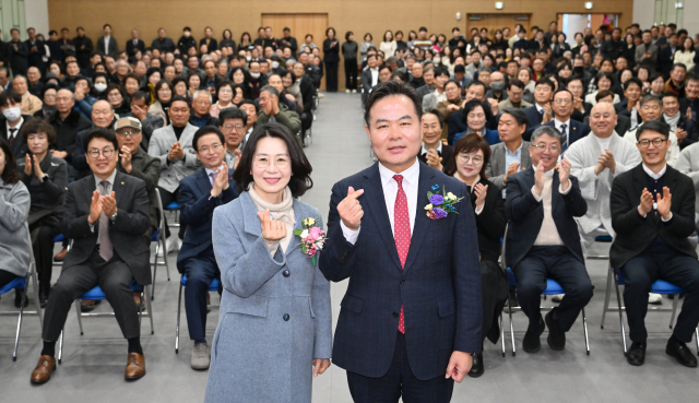 김학홍 경북도 행정부지사가 30일 퇴임식을 갖고 33년 간 공직생활을 마무리 했다. 경북도 제공.