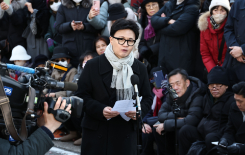 한동훈 '당원게시판' 의혹 첫 인정…