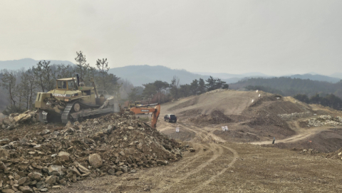 [르포]파크골프장에 '진심'…군위군, 국내 최초·최대 파크골프장 조성 현장