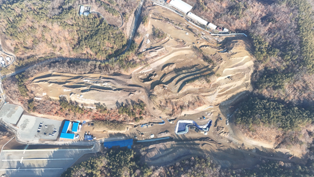 대구 군위군이 의흥면 삼국유사테마파크 인근에 조성 중인 파크골프장 공사 현장 전경. 군위군 제공