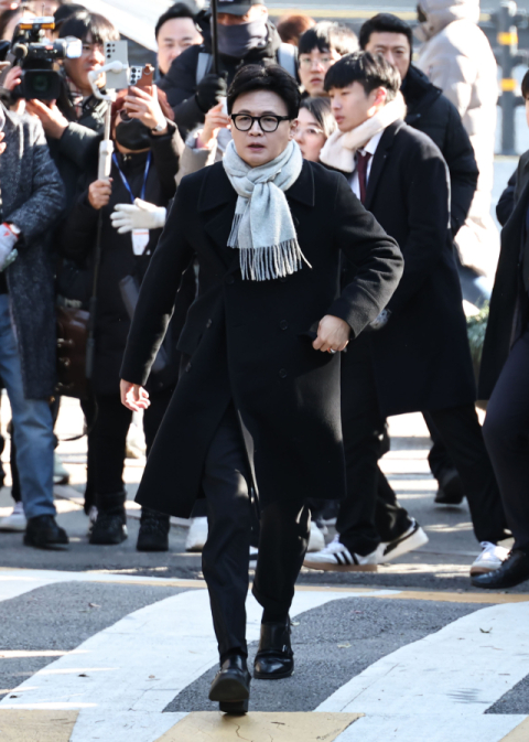 한동훈 '당원게시판' 사태 징계로 이어질까 … 張, 윤리위원장 인선이 관건