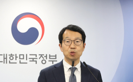 '의사 1만1천명 부족' 추계위 전망에…의정 갈등 재발되나