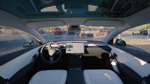 테슬라·웨이모 맞붙은 자율주행 패권전…엔비디아 참전으로 판 커진다