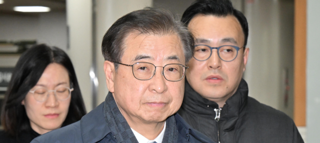 검찰, '서해 피격' 박지원 항소 포기…서훈·김홍희만 항소