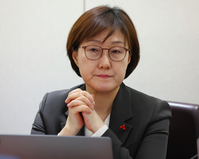 김현지 제1부속실장이 9일 서울 용산 대통령실에서 열린 국무회의에 배석해 있다. 연합뉴스