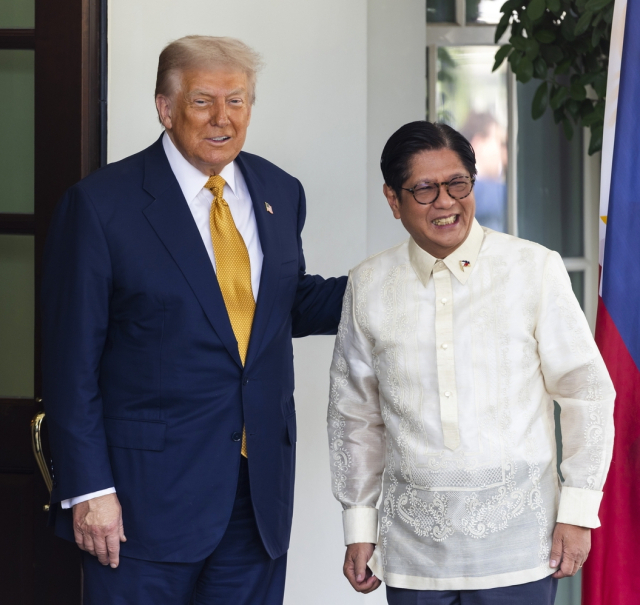 도널드 트럼프 미국 대통령과 