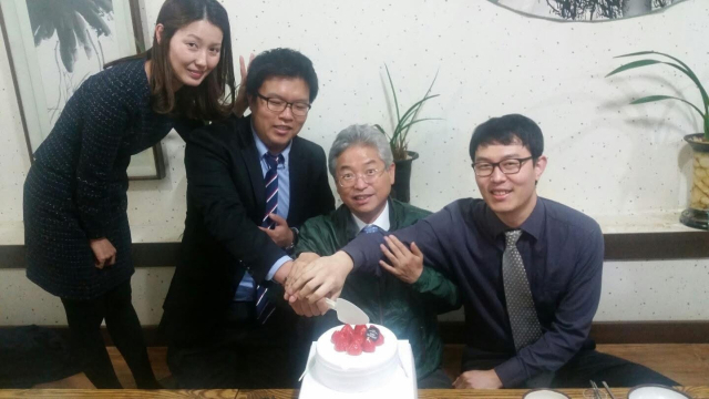 정치권 '보좌진 갑질' 논란 속…李지사 '끈끈한 의리' 눈길