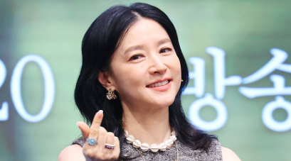 이영애, '김건희 친분' 주장 유튜버 상대 소송 취하