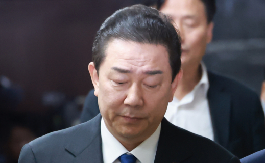 사퇴는 했지만 남았다…김병기 처리 놓고 민주당 시각차