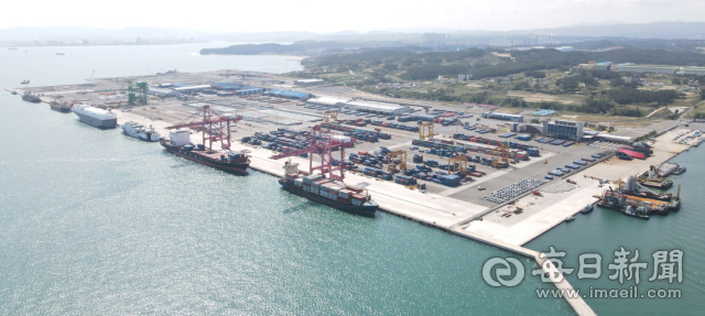 러시아와 협의 준비…북극항로  9월 시범운항 나선다