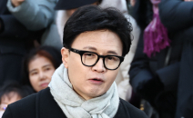 '한동훈 제재 필요' 43%…