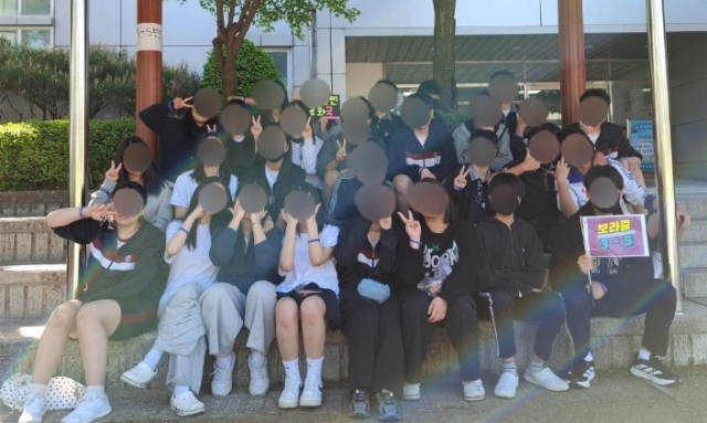 지난해 보라중학교 3학년 체육대회 응원피켓에 급훈 