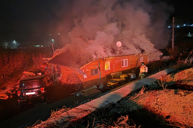 김천시 덕곡동 화재현장 모습. 경북소방본부 제공