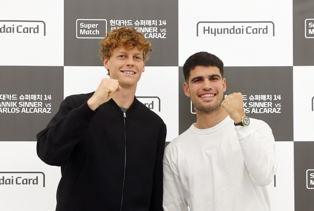 슈퍼매치 격돌 앞둔 알카라스·신네르 