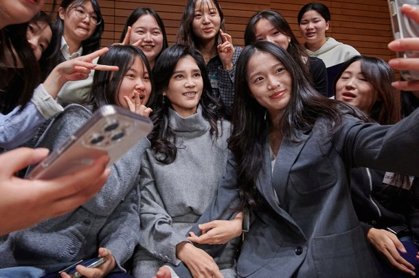 당연히 명품인줄…이부진 17만원대 '올드머니룩', 어느 브랜드길래