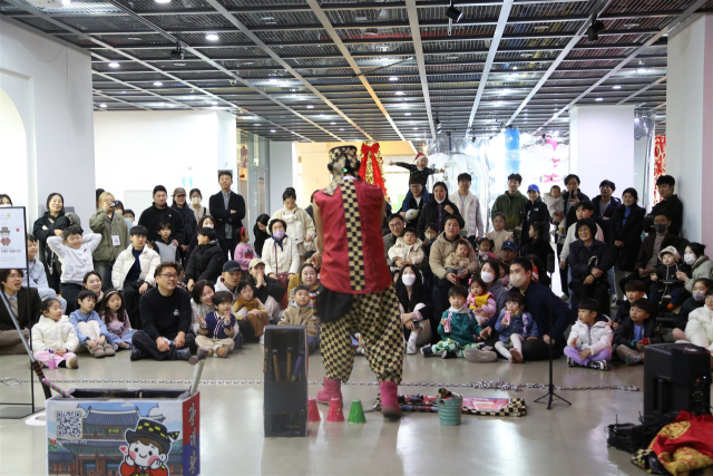 대구예술발전소에서 문화 프로그램이 열리고 있다. 대구문화예술진흥원 제공