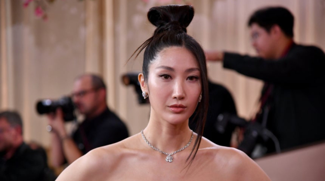 美 골든글로브 '희비'…케데헌 '골든' 수상, 이병헌 불발   