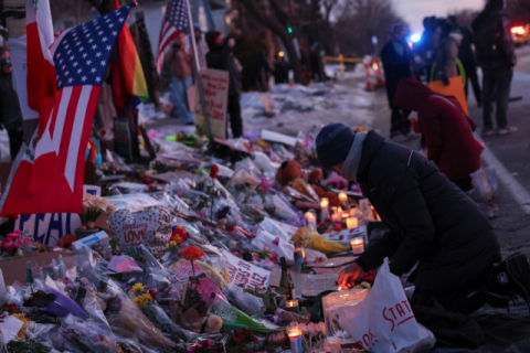 르네 니콜 굿 총격 사망, 진실 게임 공방으로 치닫는 미국