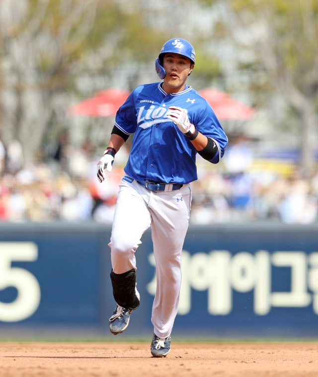 삼성 라이온즈에서 뛰던 시절 공민규의 모습. 삼성 제공