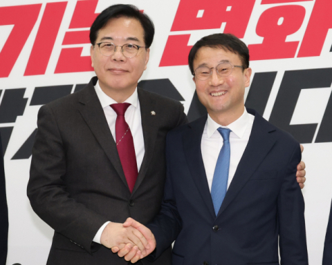 여야 원내사령탑 첫 회동…특검법 두고 '동상이몽'