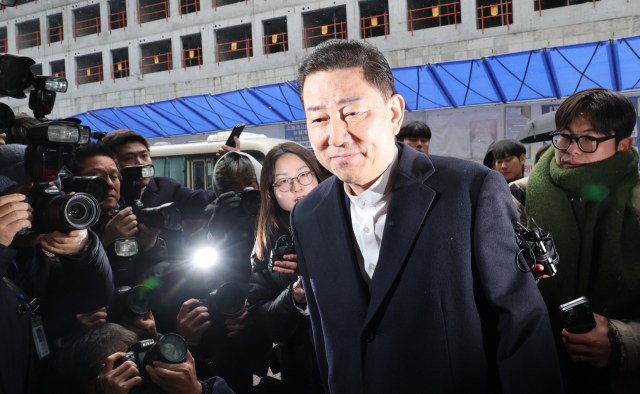 민주당, 김병기 징계 착수…'1억 수수' 강선우 출금