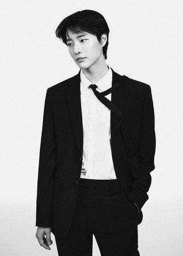 2025년 연간차트 1위에 우즈 '드라우닝'…해외곡 1위는 '골든'