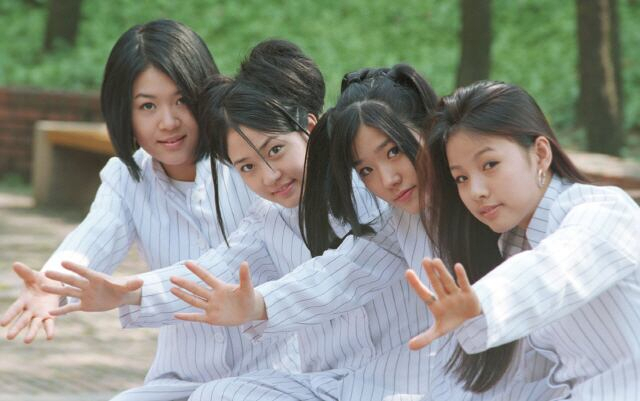 1세대 걸그룹 핑클(왼쪽부터 옥주현, 성유리, 이진, 이효리). 매일신문DB