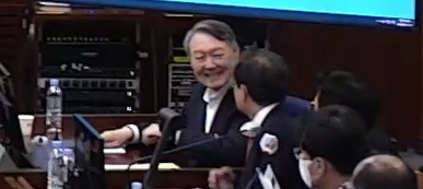 특검, 尹에 사형 구형…