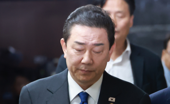 경찰, '공천헌금 의혹' 김병기 자택 등 6곳 압수수색