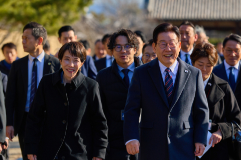 나란히 선 韓日, 다음은 안동?…李대통령 방일 마치고 귀국