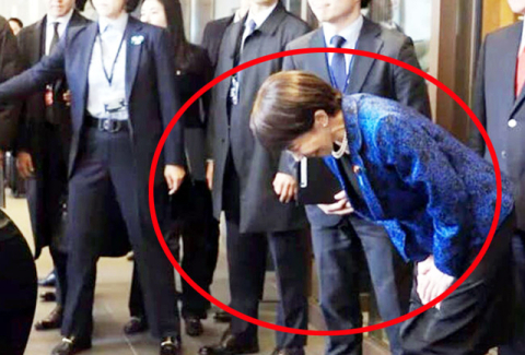 앞에선 '90도 인사'하더니 日 또 억지주장 