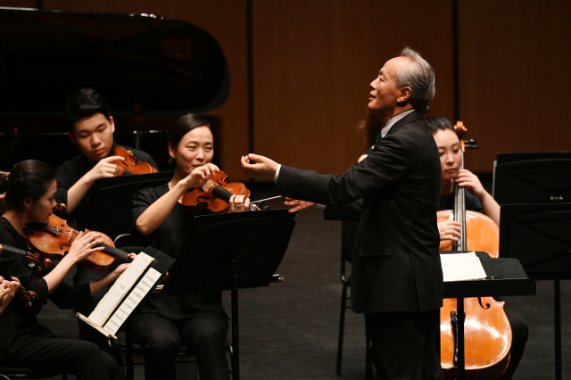 지휘자 금난새. 대구문화예술진흥원
