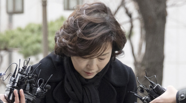 김경, 업무용 태블릿·노트북 제출…