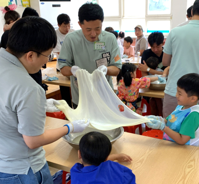 경상남도(도지사 박완수)는 경남형 저출생 대응 시범사업 