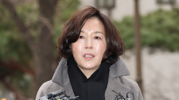 경찰 출석한 김경 