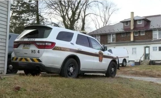 사건 현장에 출동한 경찰. X 캡쳐.