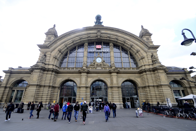 프랑크푸르트 중앙역 전면. 게티이미지