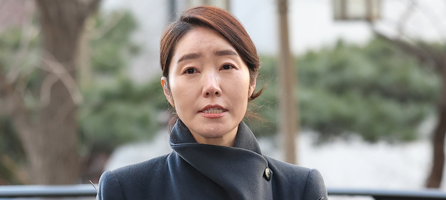 '1억 수수 의혹' 강선우, 경찰 출석 