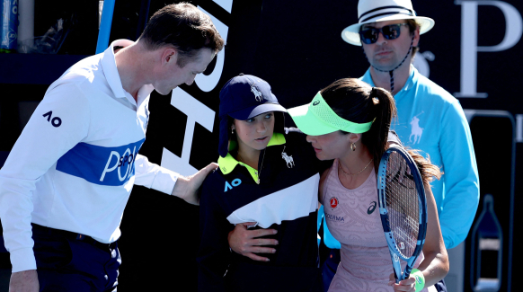 '승패보다 사람이 먼저'…호주오픈 빛낸 스포츠맨십