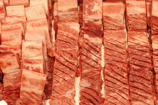 갈비는 본갈비·꽃갈비·참갈비로 구성된다.