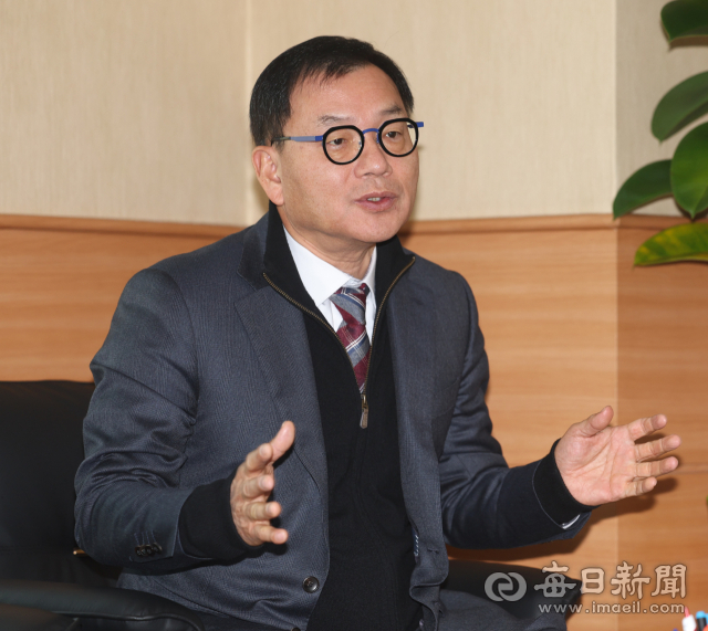 류영수 삼익THK 대표가 20일 매일신문과 인터뷰를 하고 있다. 안성완 asw0727@imaeil.com