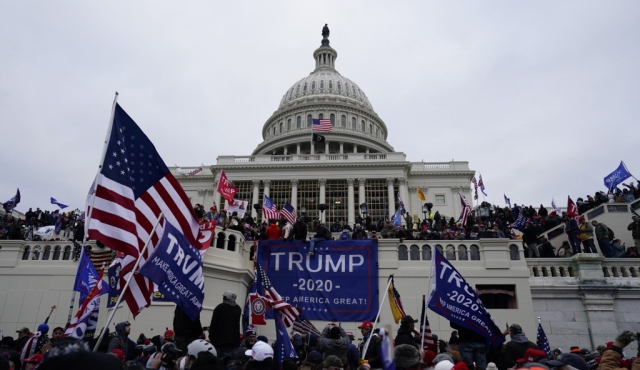 2021년 1월 6일 트럼프 팬덤의 미 국회의사당 점거 폭동 당시 모습. 연합뉴스