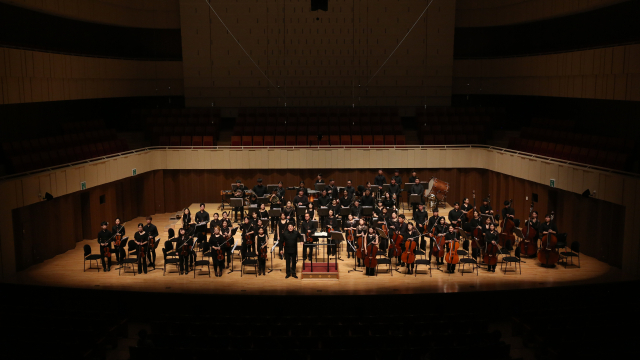 영남필하모니오케스트라 단체사진. 대구문화예술진흥원