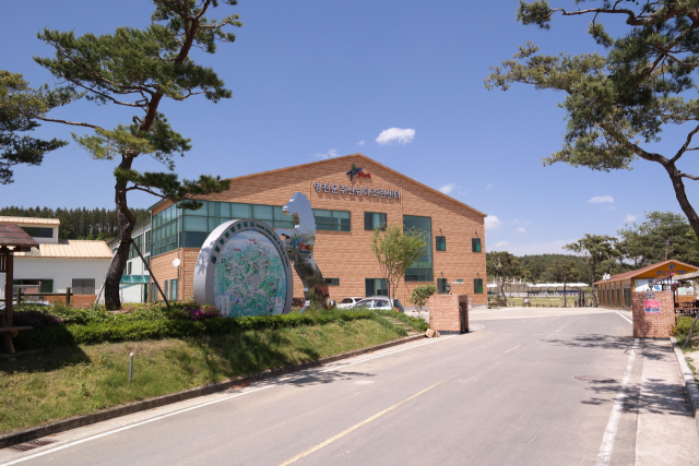 영천 운주산 승마조련센터 전경. 영천시 제공