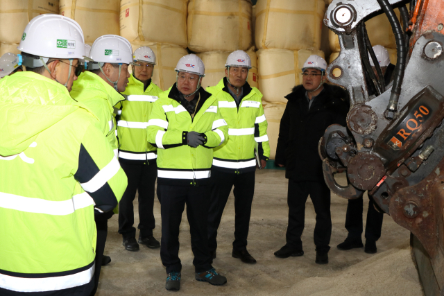 21일 국토교통부는 이날부터 29일까지 한국도로공사 9개 지역본부와 59개 지사를 대상으로 안전관리 실태 점검을 실시한다고 밝혔다. 최근 고속도로 사고가 잇따르며 국민 불안이 커지자 현장 중심의 안전관리 이행 여부를 직접 확인하기 위한 조치다. 2026.1.21. 국토부 제공