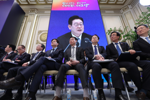 李대통령 신년 기자회견…