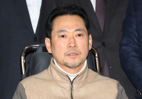 장동혁, 8일 만에 단식 중단…병원 이송하기로