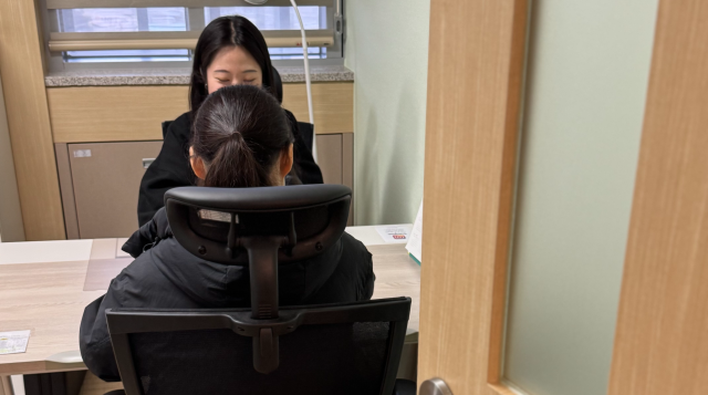 아이 낳지 않는 나라?…아이 기다리는 난임 부부들