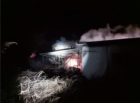 청송 현서면 주택 화재…인명피해 없어, 주택·창고 등 2동 전소